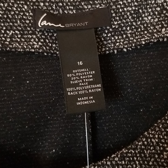 womens blouse - Picture 3 of 3